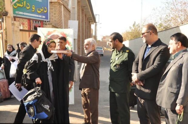 دانش‌آموزان دختر آران و بیدگلی راهی کاروان عشق و ایثار شدند