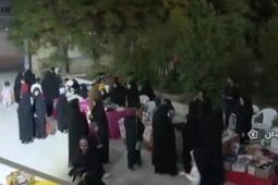 پویش همدلی بانوان زینبی آران و بیدگل برای کمک به مردم غزه و لبنان