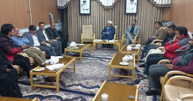 مدیریت گردشگری آران و بیدگل بر اساس کرامت، عزت و حفظ حرمت گردشگران باشد