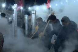 پخت و توزیع حلیم نذری به یاد شهدای جبهه مقاومت در سفیدشهر