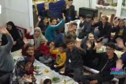 صفای دورهمی خانواده پر جمعیت آران و بیدگلی