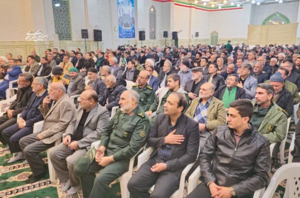 «یادواره شهدا» در جوار شهدای گمنام حرم هاشم بن علی(ع) آران و بیدگل برگزار شد