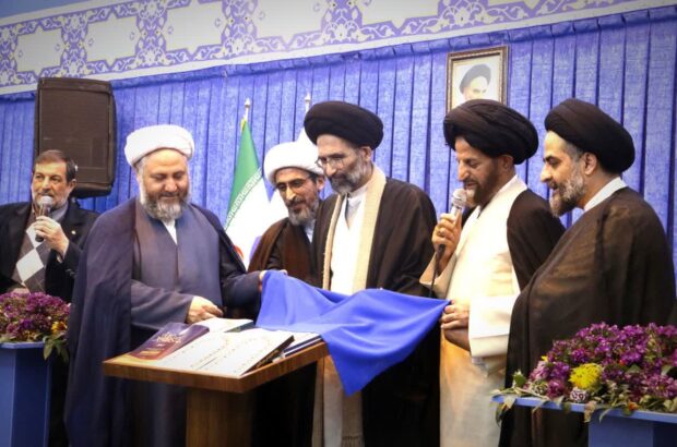 مراسم بزرگ محفل انس با قرآن در سفیدشهر برگزار شد