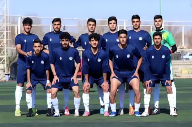 حضور دروازه‌بان تیم افسر آران و بیدگل در مقابل تیم ملی نوجوانان ایران