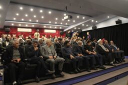کتاب «حماسه شیدایی ایران» اثر هنرمند آران‌وبیدگلی