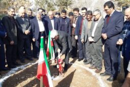 آیین کلنگ‌زنی ساختمان کانون بازنشستگان تأمين اجتماعی شهرستان آران و بیدگل