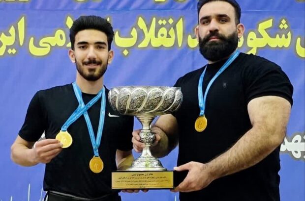 مقام آوری پهلوانان شهرستان آران و بیدگل در مسابقات کشوری زورخانه ای