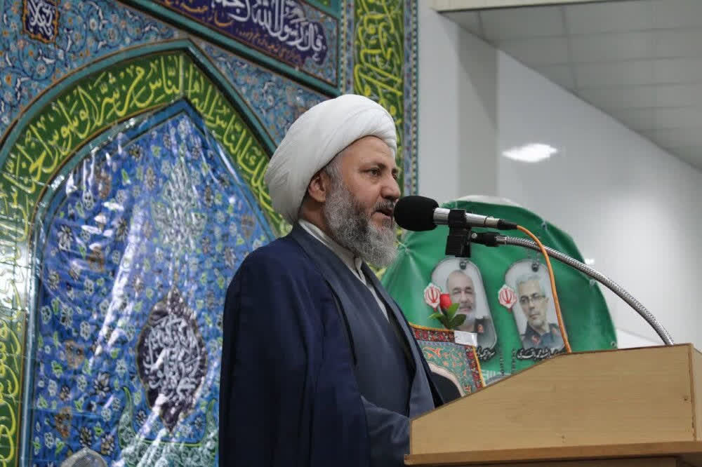 مقاومت در برابر استکبار هزینه نیست، عزت است