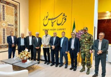 افتتاح هفدهمین نمایشگاه بین‌المللی فرش ماشینی با حضور استاندار اصفهان و فرماندار آران و بیدگل