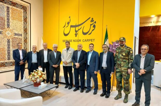 افتتاح هفدهمین نمایشگاه بینالمللی فرش ماشینی با حضور استاندار اصفهان و فرماندار آران و بیدگل افتتاح هفدهمین نمایشگاه بینالمللی فرش ماشینی با حضور استاندار اصفهان و فرماندار آران و بیدگل