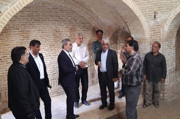 بررسی طرحهای سرمایهگذاری گردشگری در آران و بیدگل بررسی طرحهای سرمایهگذاری گردشگری در آران و بیدگل