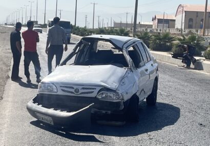 واژگونی خودروی سواری در محور نوشآباد به کاشان با راننده جوان اتباع واژگونی خودروی سواری در محور نوشآباد به کاشان با راننده جوان اتباع