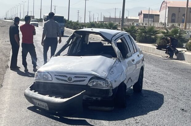 واژگونی خودروی سواری در محور نوشآباد به کاشان با راننده جوان اتباع واژگونی خودروی سواری در محور نوشآباد به کاشان با راننده جوان اتباع