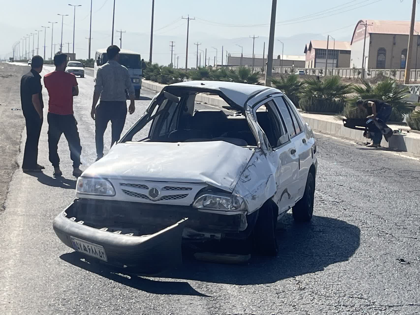 واژگونی خودروی سواری در محور نوش‌آباد به کاشان با راننده جوان اتباع