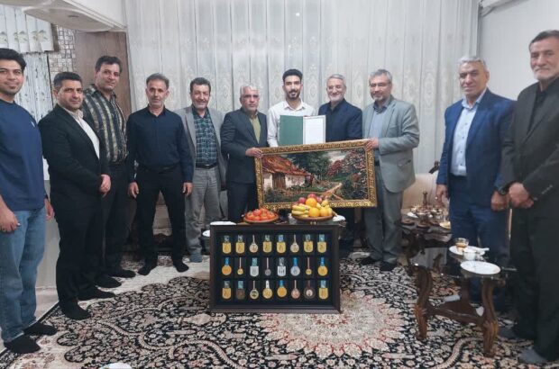 دیدار مسئولان آران و بیدگل با محمد ارباب، قهرمان آسیا