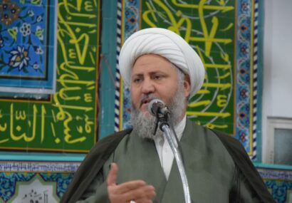 امام جمعه آران و بیدگل: با “اسلام آمریکایی” و دین تساهلی مقابله کنیم؛ بصیرت، تنها راه مقابله با تحریف دینی است امام جمعه آران و بیدگل: با “اسلام آمریکایی” و دین تساهلی مقابله کنیم؛ بصیرت، تنها راه مقابله با تحریف دینی است