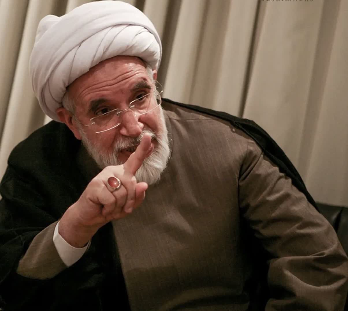 شیخ ۳۰۰ هزارتایی شیخ ۳۰۰ هزارتایی