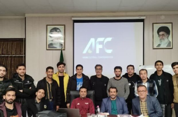 برگزاری کلاس دانش‌افزایی داوری فوتسال در شهرستان آران و بیدگل