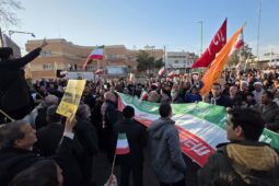 راهپیمایی خودجوش و پرشور مردم آران و بیدگل در محکومیت جنایات اغتشاشگران و تروریست‌ها