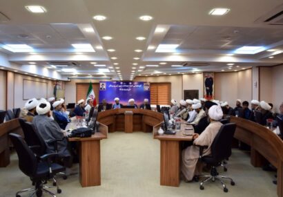 تلفیق «هوش مصنوعی» با شبکه امامت؛ گامی برای جذب نسل جدید به مساجد در آران و بیدگل