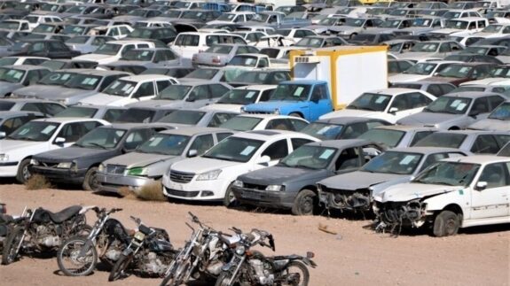 توقیف ۱۸ موتورسیکلت فاقد پلاک و ۳ خودروی دارای دستور قضایی در آران و بیدگل