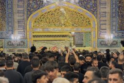 حرم مطهر رضوی در آستانه شهادت امام رئوف(ع) غرق در ماتم و دلدادگی شد